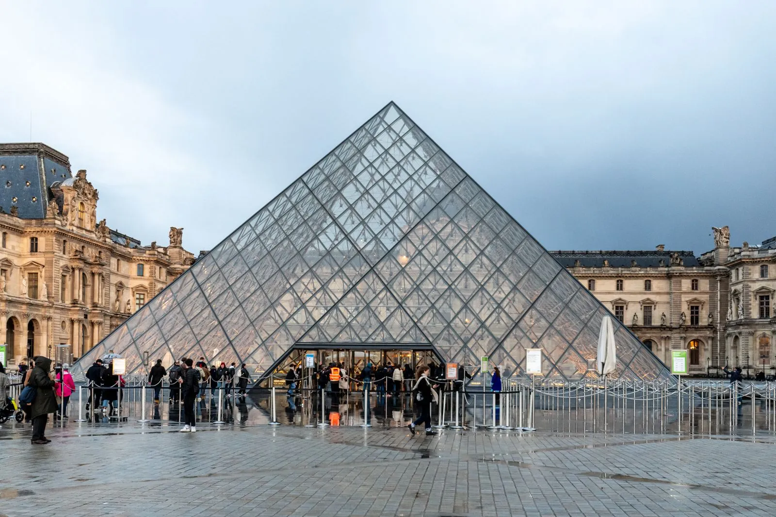 Glass Pyramid, Louvre, Paris